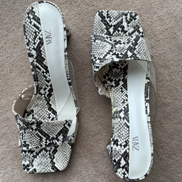 Zara Snake Skin heels - Picture 2 of 7